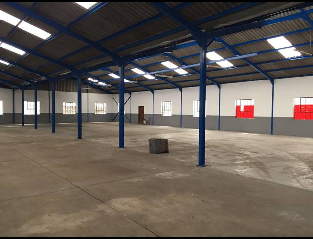 1,275M² FACTORY TO LET IN BEACONVALE
